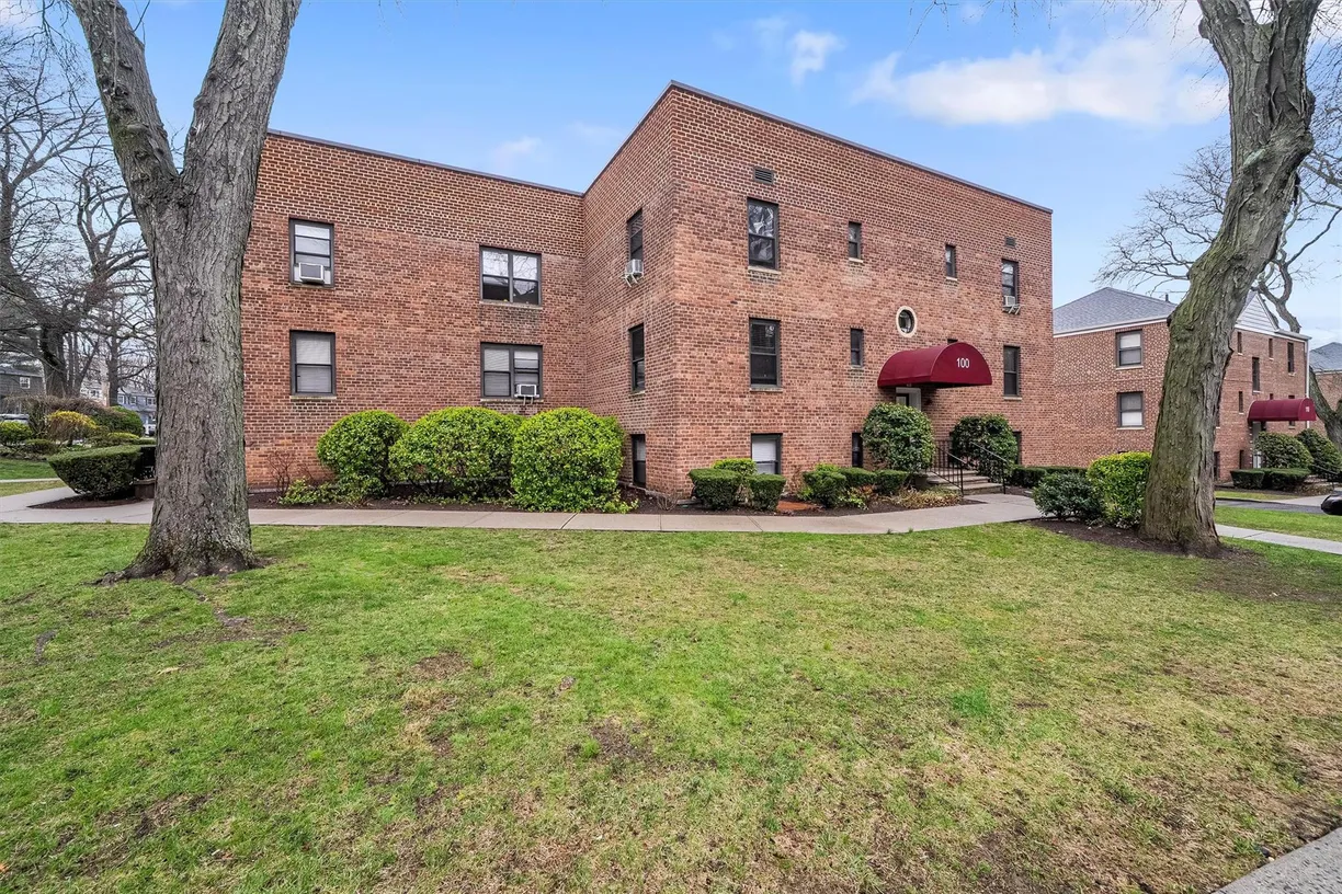 Westchester Real Estate | View 100 richbell, b2 | Listing
