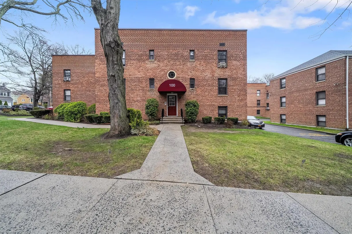 Westchester Real Estate | View 100 richbell, b2 | Listing
