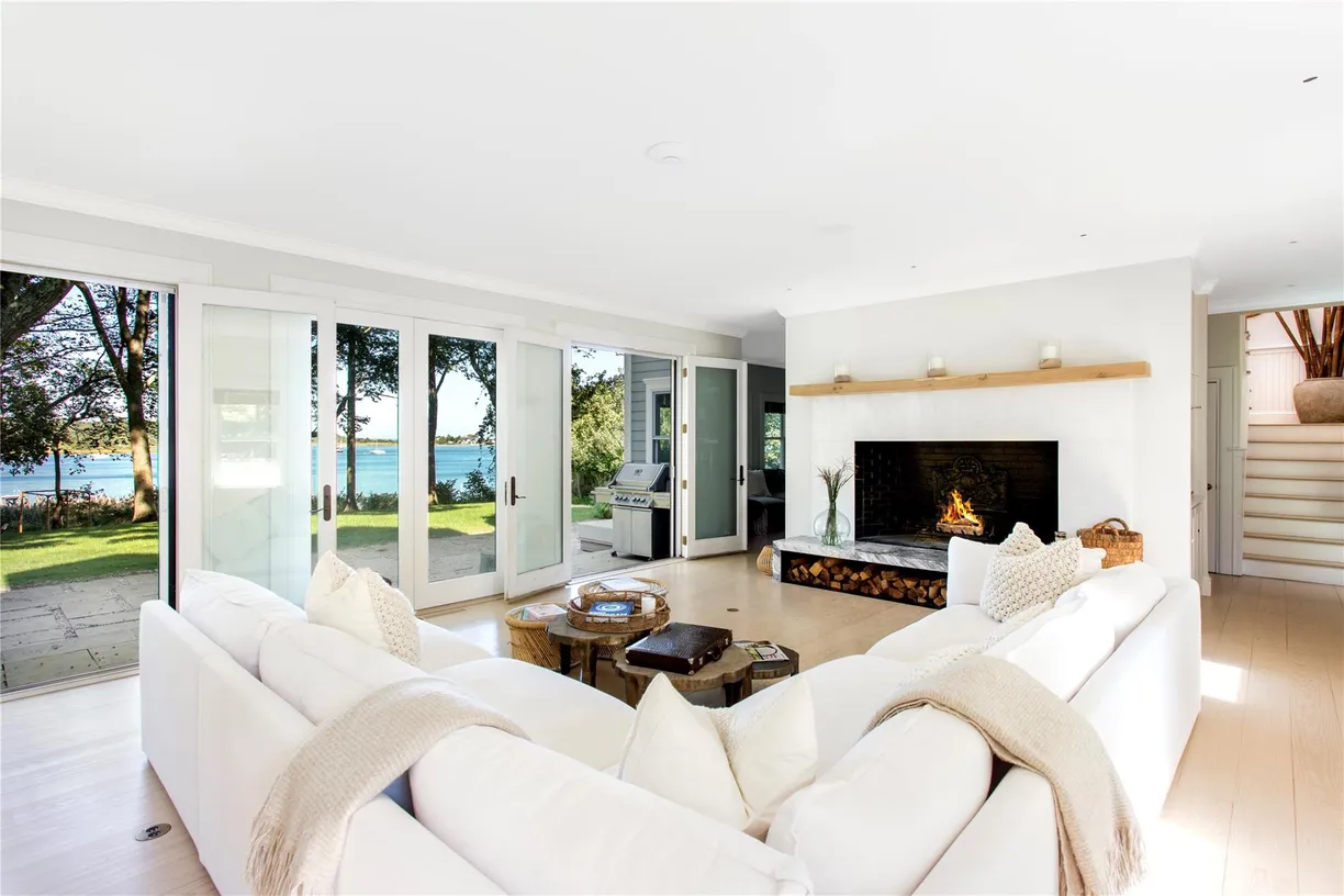 The Hamptons Real Estate | View 203 Noyack Road | 3 Beds, 2 Baths