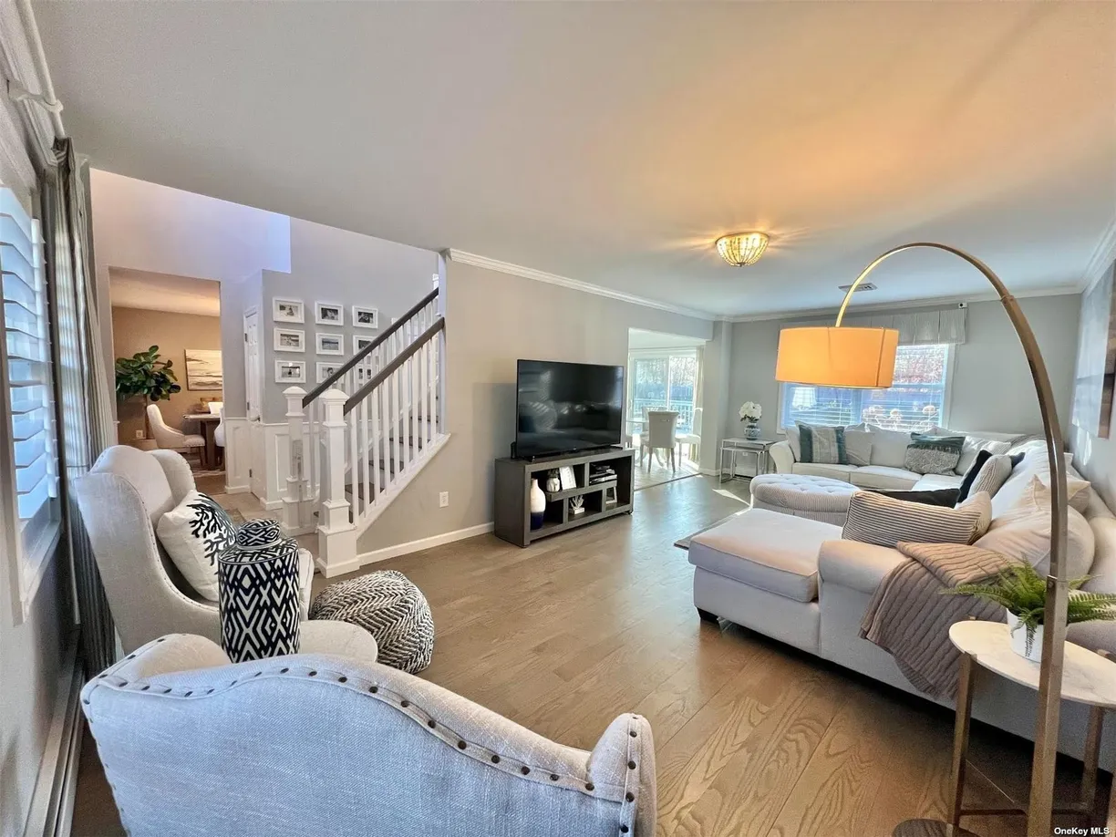 The Hamptons Real Estate | View 20 Jennifers Path | Listing