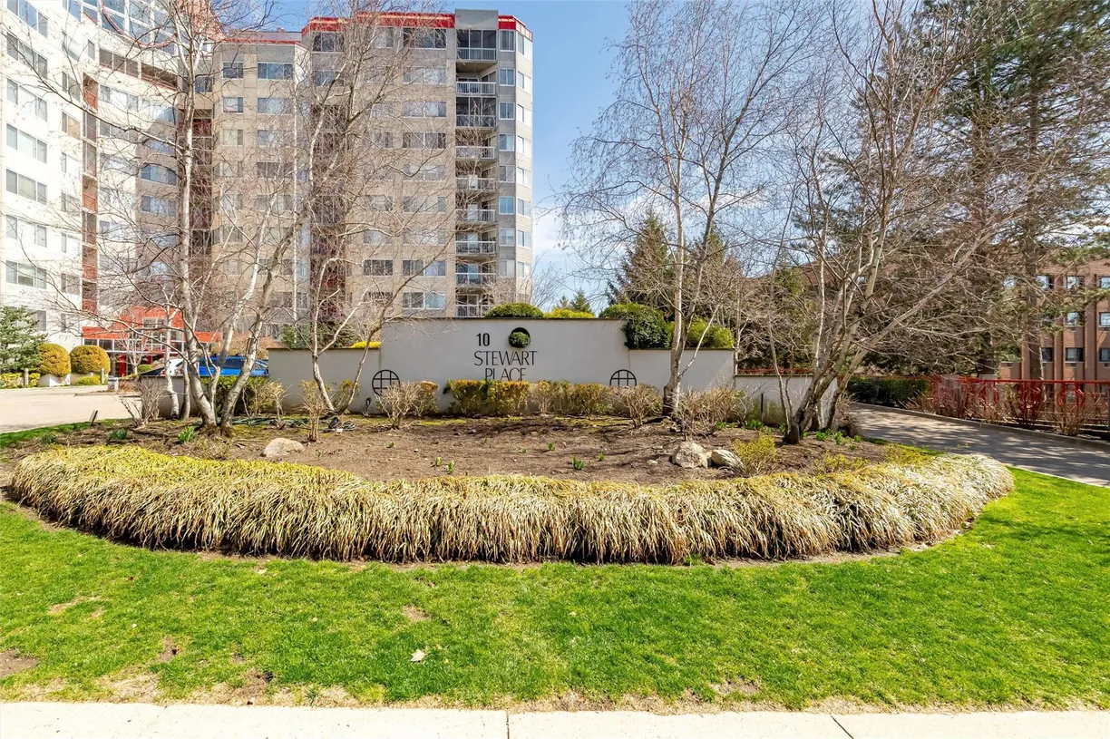 Westchester Real Estate | View 10 Stewart Place, 6AW | Listing