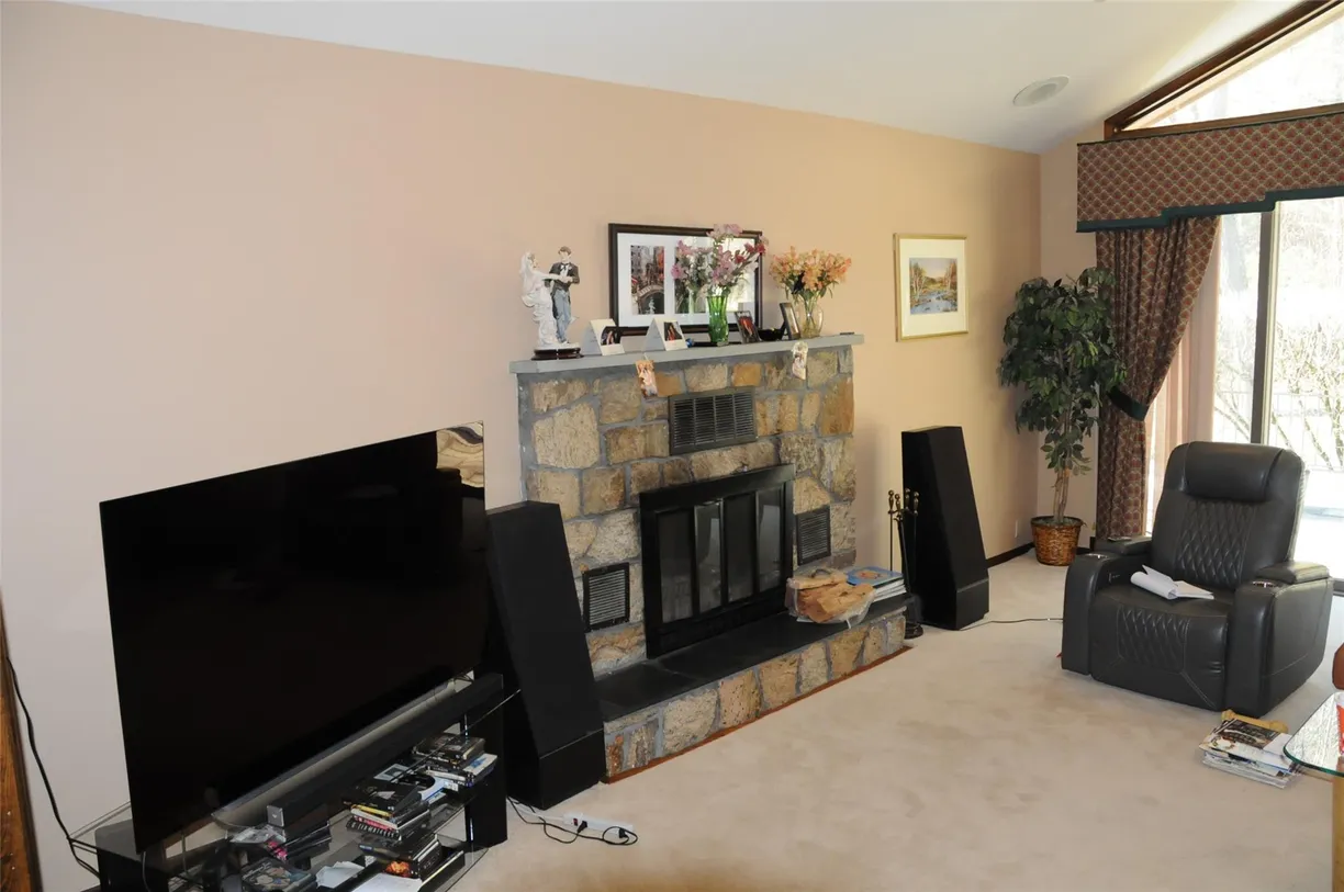 Westchester Real Estate | View 8 Tumblebrook Court | Listing