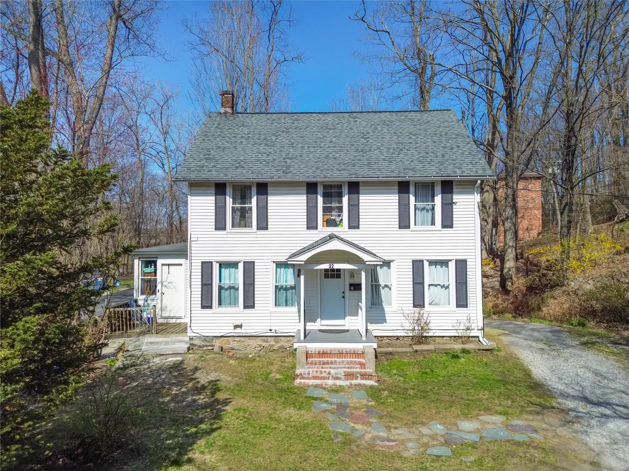 Hudson Valley Real Estate | View 32 Putnam Avenue | 4 Beds, 2 Baths