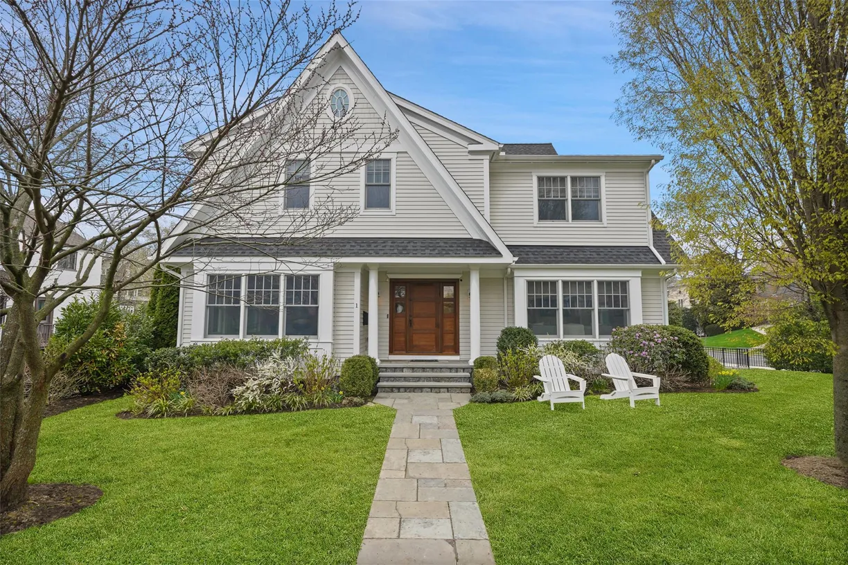 Westchester Real Estate | View 1 Iden Avenue | 5 Beds, 4 Baths