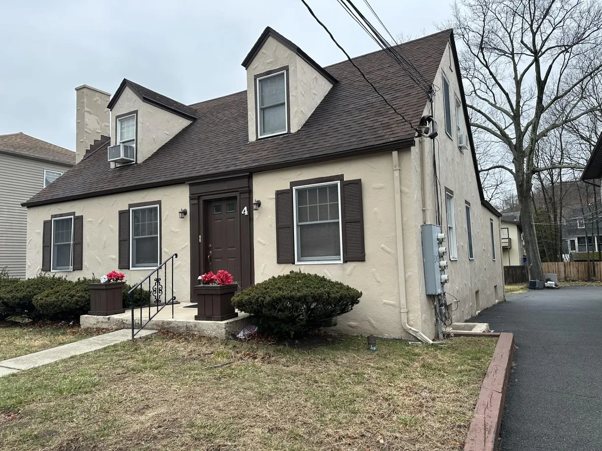 Rockland/Orange/NJ Real Estate | View 4 Francis Avenue, 1 | 2 Beds, 1 Bath