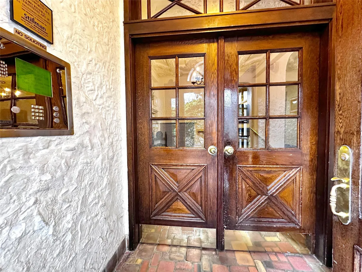 Westchester Real Estate | View 17 N Chatsworth Avenue, 2DE | Listing