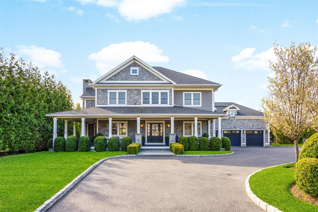 Westchester Real Estate | View 16 Hilltop Drive | 5 Beds, 6 Baths
