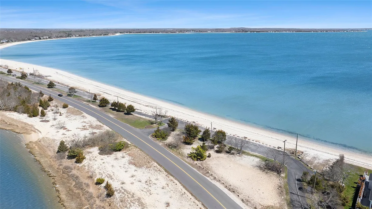 The Hamptons Real Estate | View 3615 Vanston Road | Listing