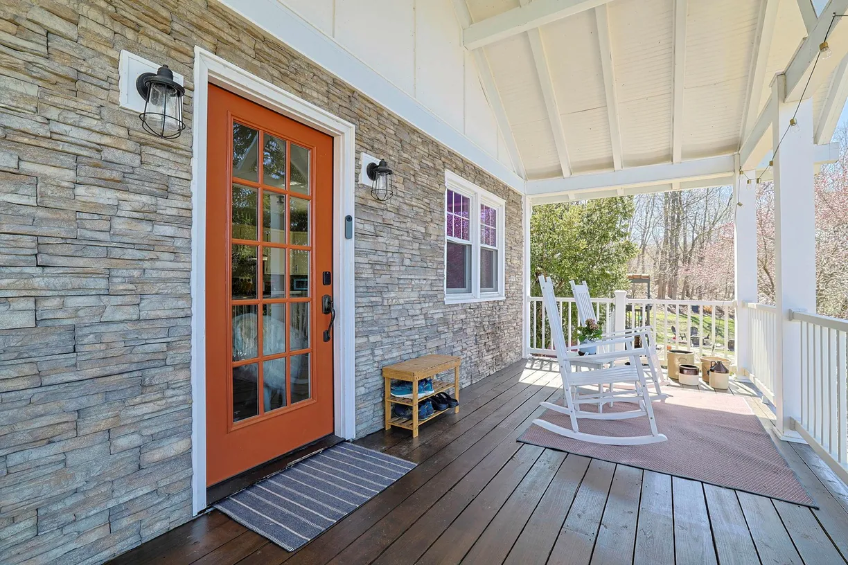 Hudson Valley Real Estate | View 6 Meadow Lane | Listing
