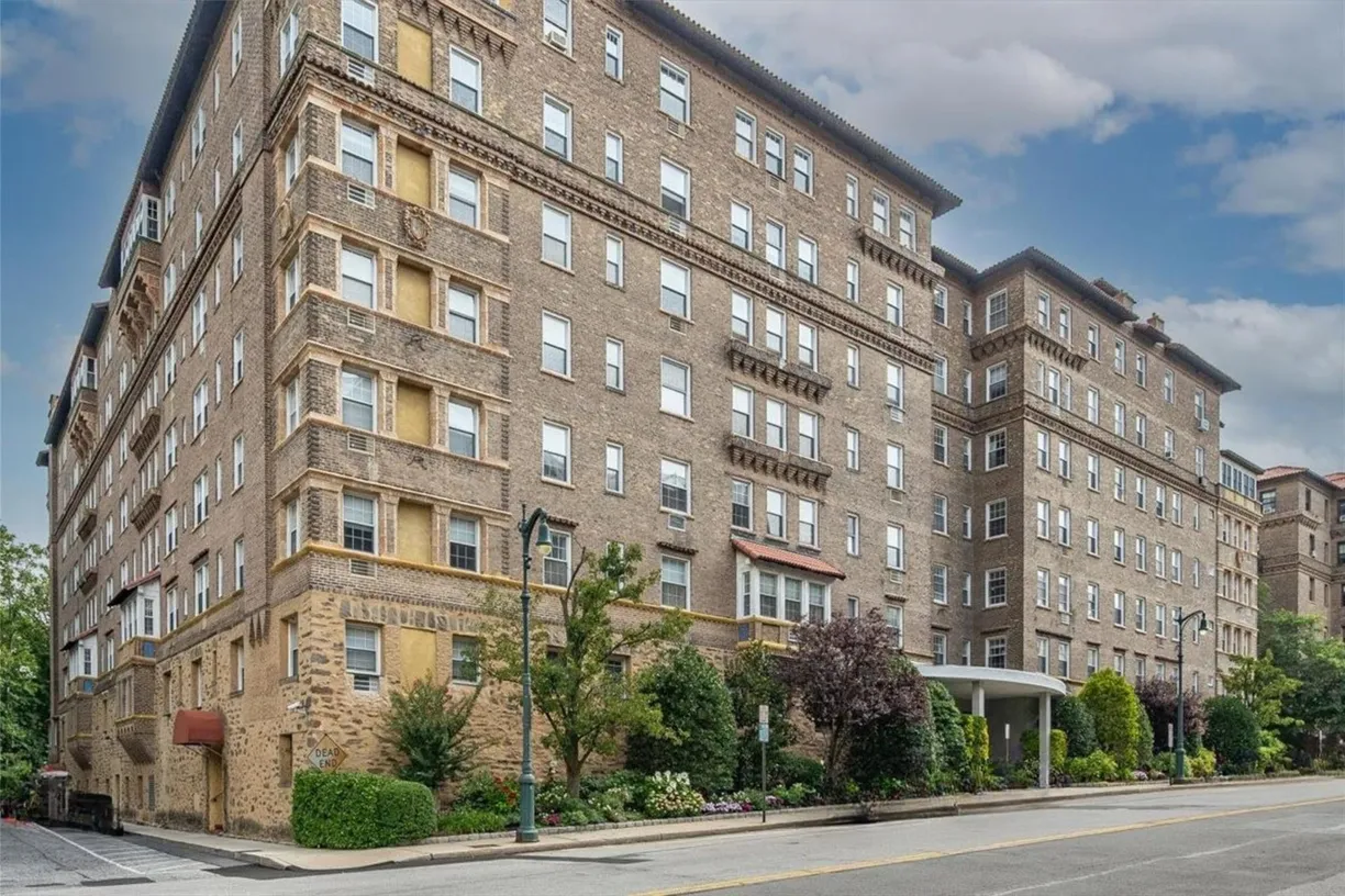 Westchester Real Estate | View 16 N Chatsworth Avenue, 45 | 1 Bed, 1 Bath