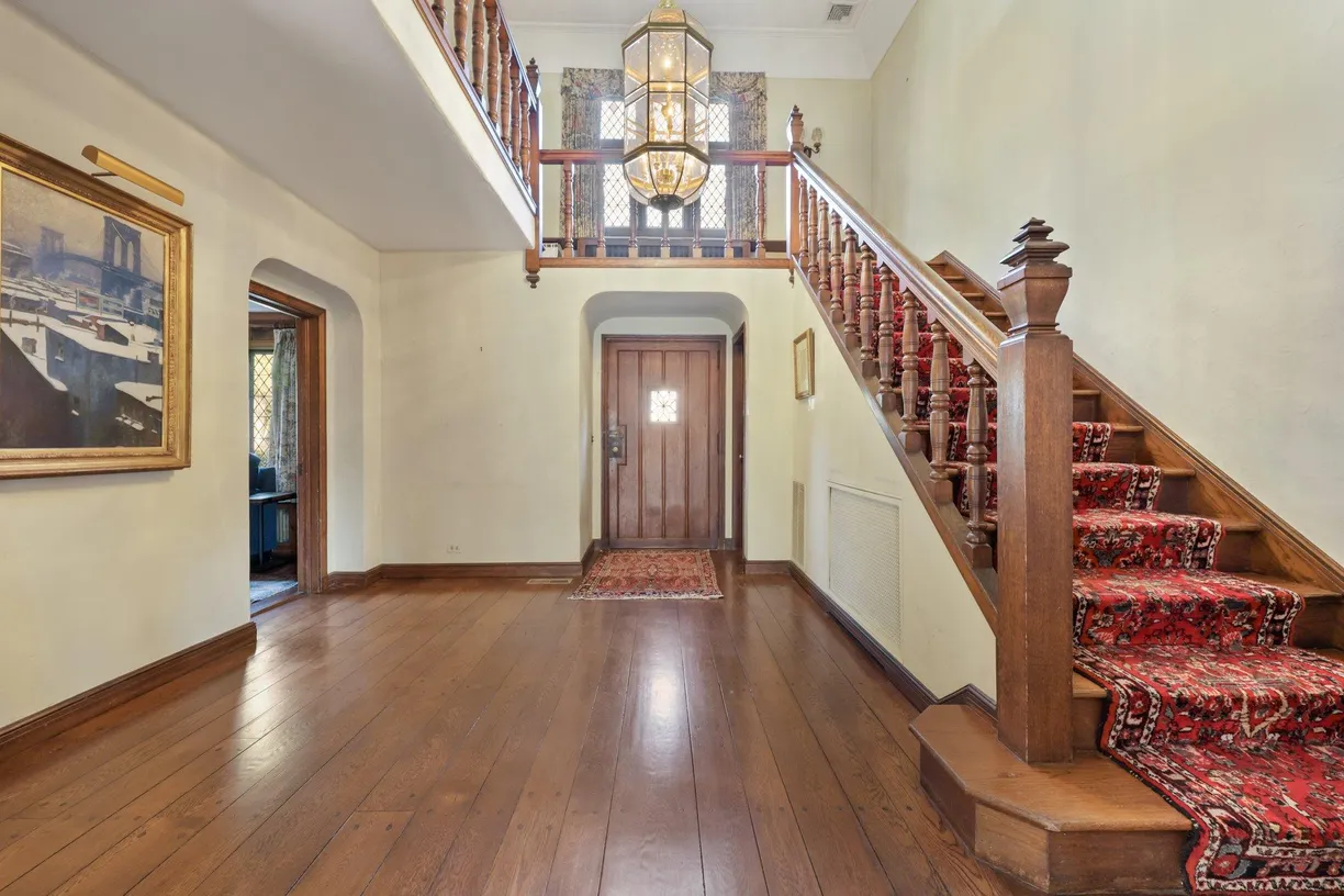 Westchester Real Estate | View 86 Hereford Road | Listing