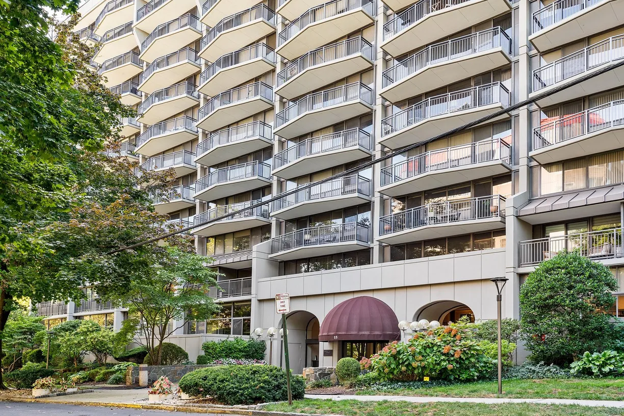 Westchester Real Estate | View 15 Stewart Place, 3F | Listing