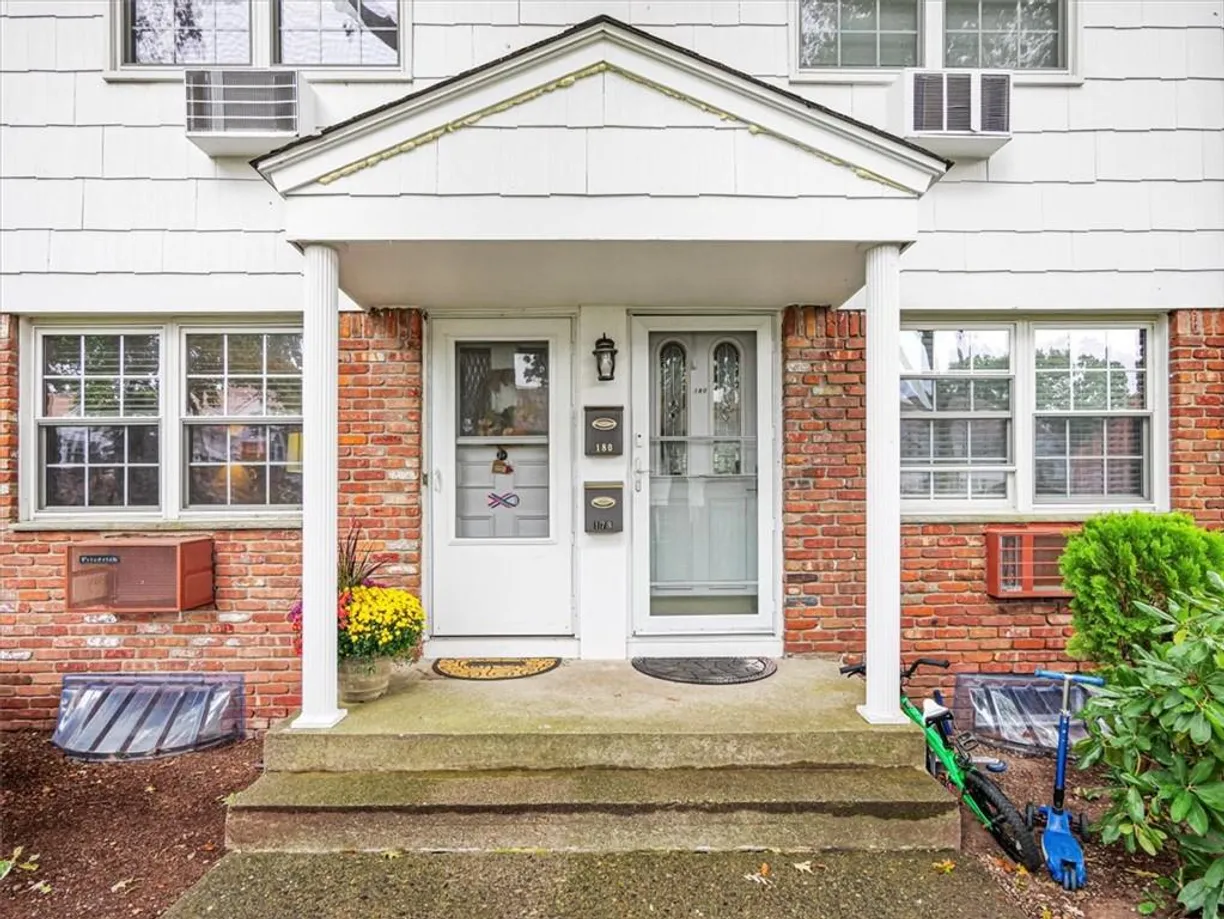 Rockland/Orange/NJ Real Estate | View 178 Parkside Drive, 178 | Listing