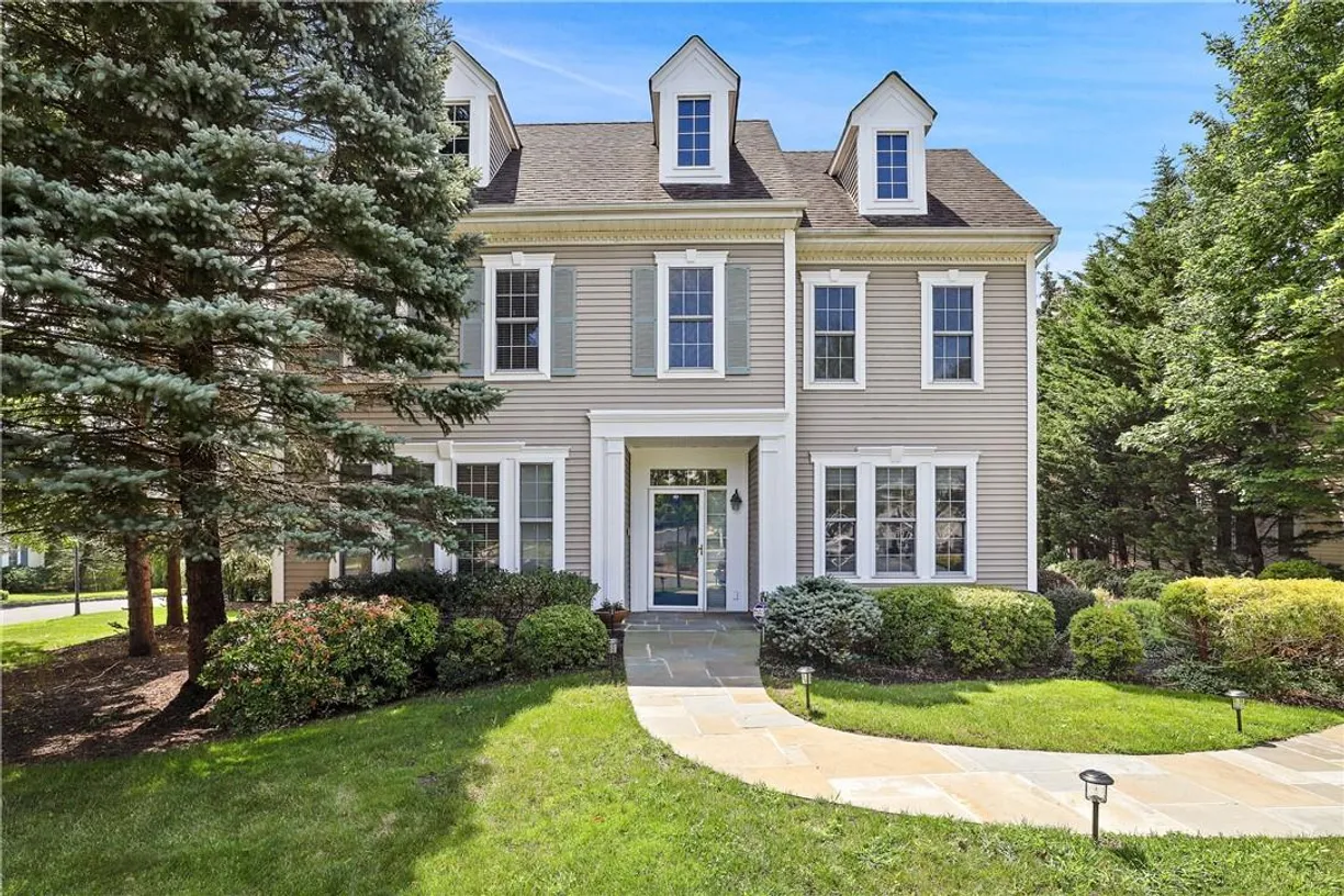 Westchester Real Estate | View 39 High Point Circle | 4 Beds, 3 Baths