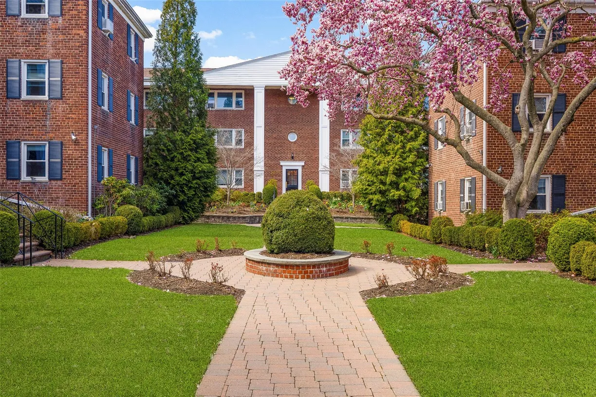 Westchester Real Estate | View 1829 Palmer Avenue, 3C | Listing