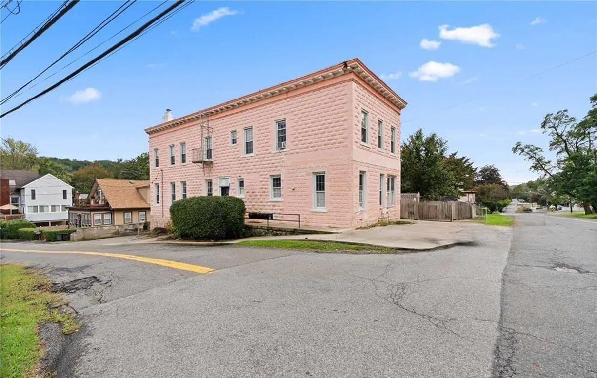 Westchester Real Estate | View 208 Tompkins Avenue | Listing