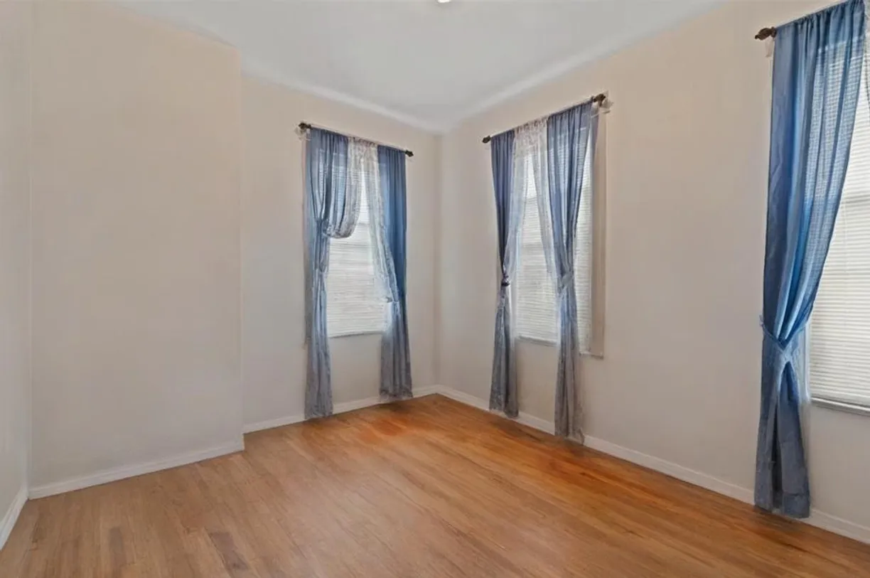 Westchester Real Estate | View 208 Tompkins Avenue | Listing