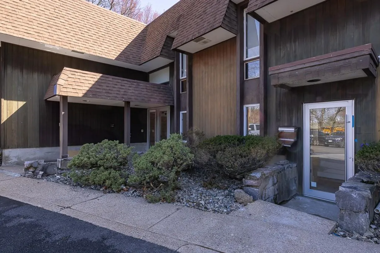 Rockland/Orange/NJ Real Estate | View 377 Route 59 | Listing