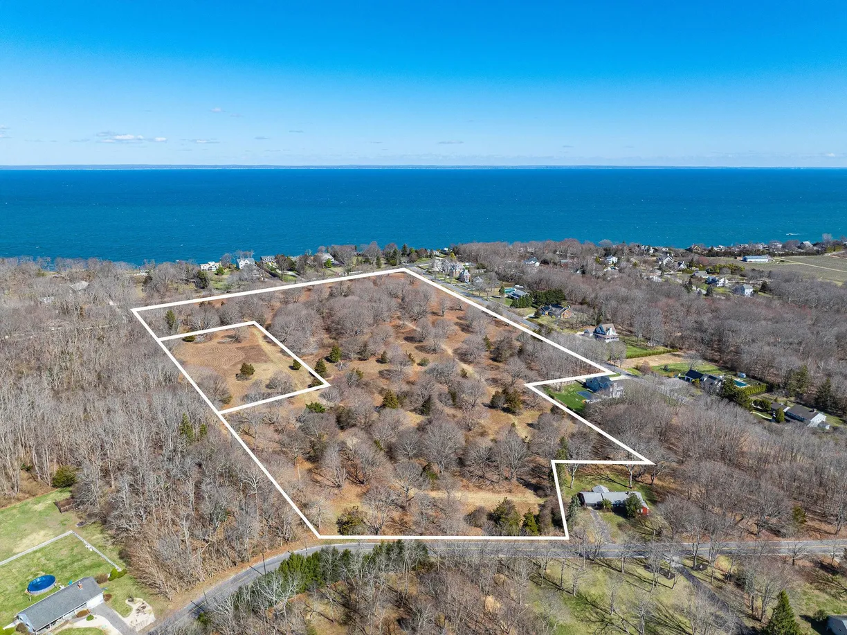The Hamptons Real Estate | View 17240 Soundview Avenue | Listing