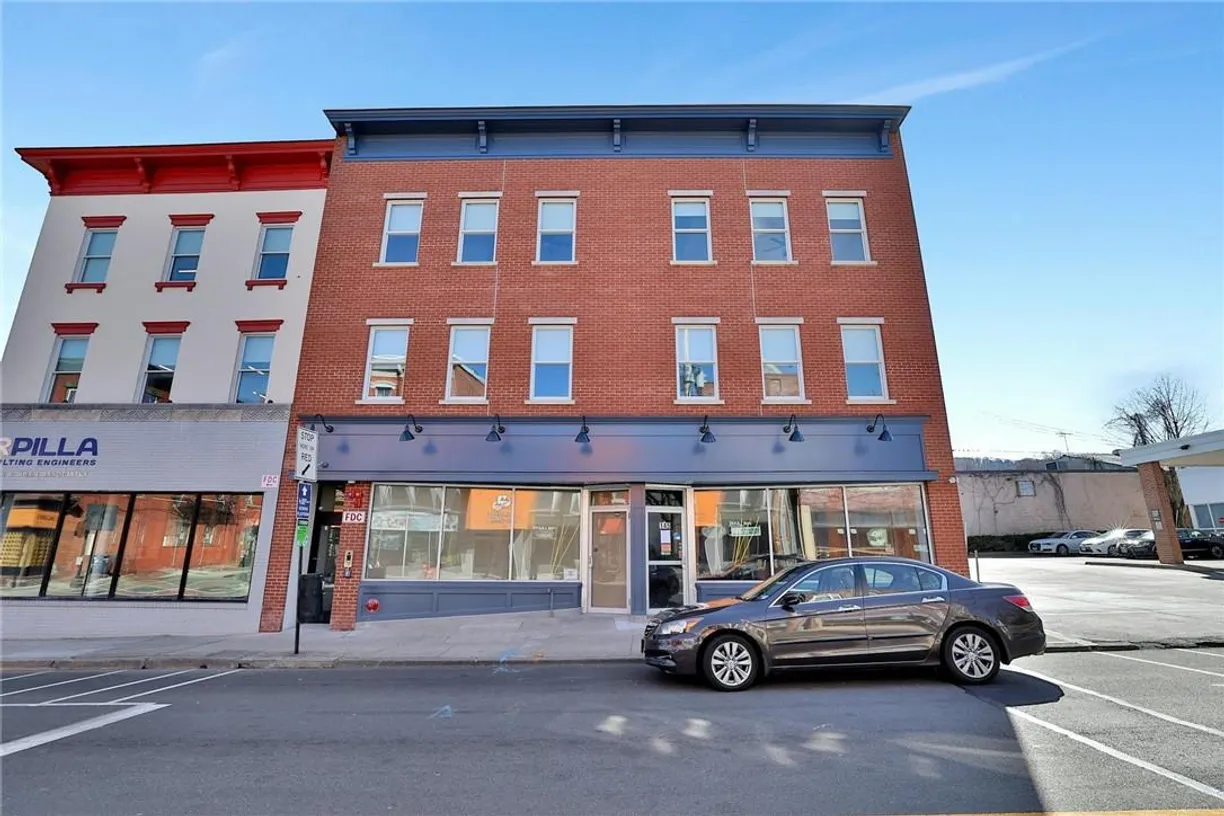 Rockland/Orange/NJ Real Estate | View 145 Main Street, 202 | Listing