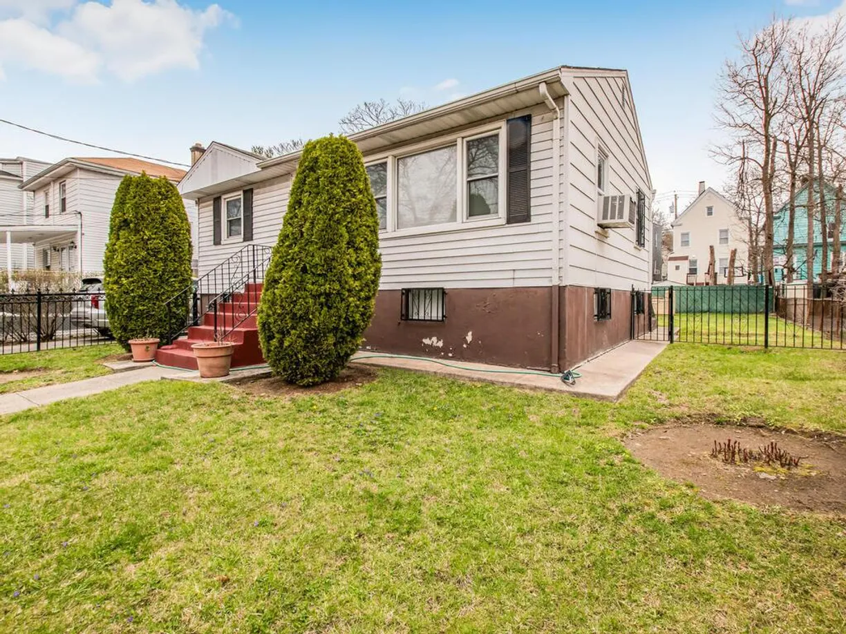 Westchester Real Estate | View 351 S 6th Avenue | Listing