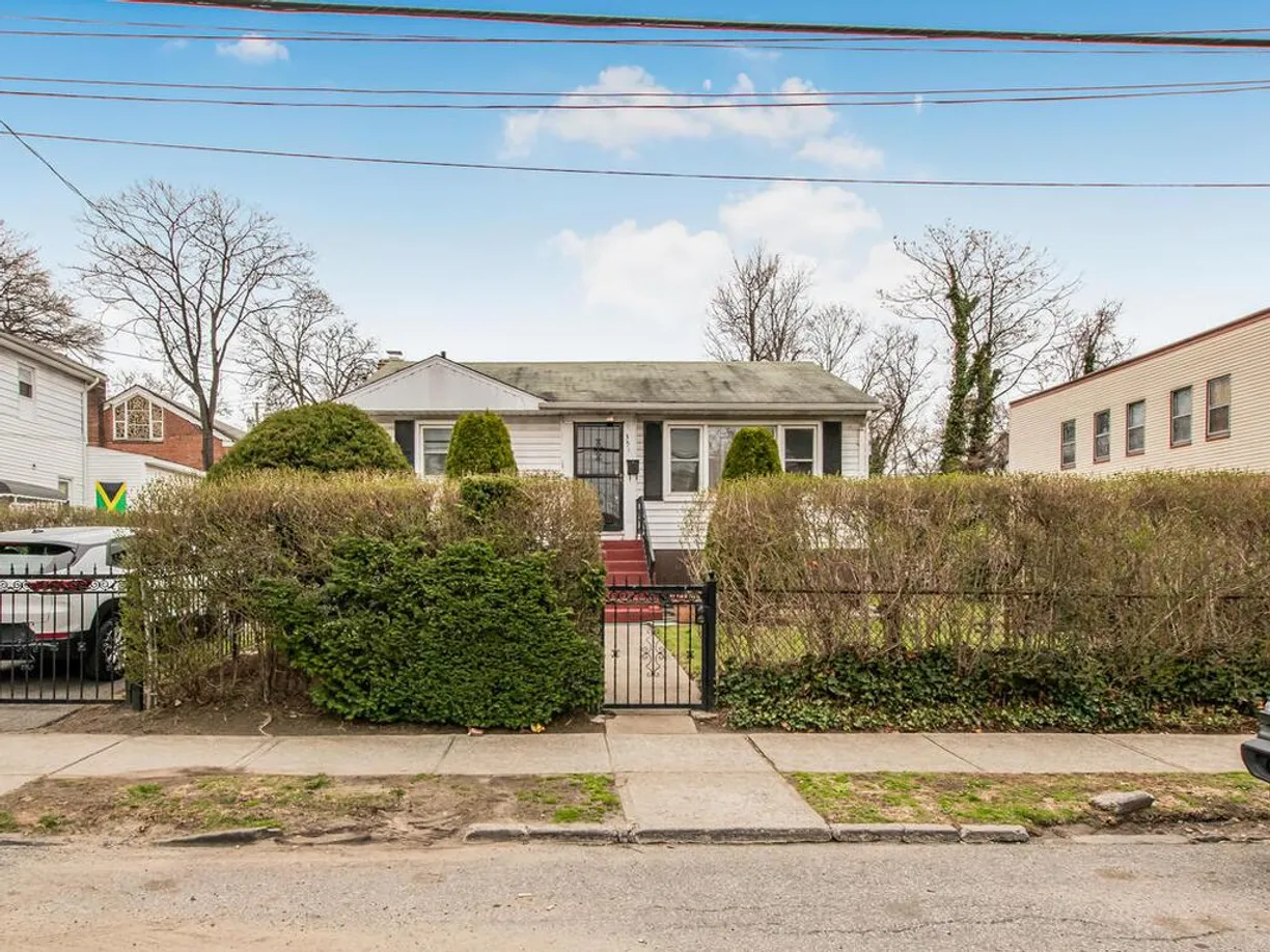 Westchester Real Estate | View 351 S 6th Avenue | Listing