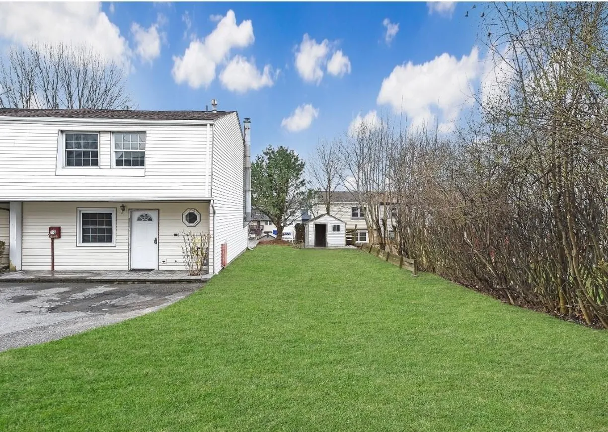 Rockland/Orange/NJ Real Estate | View 15 Silo Lane | Listing
