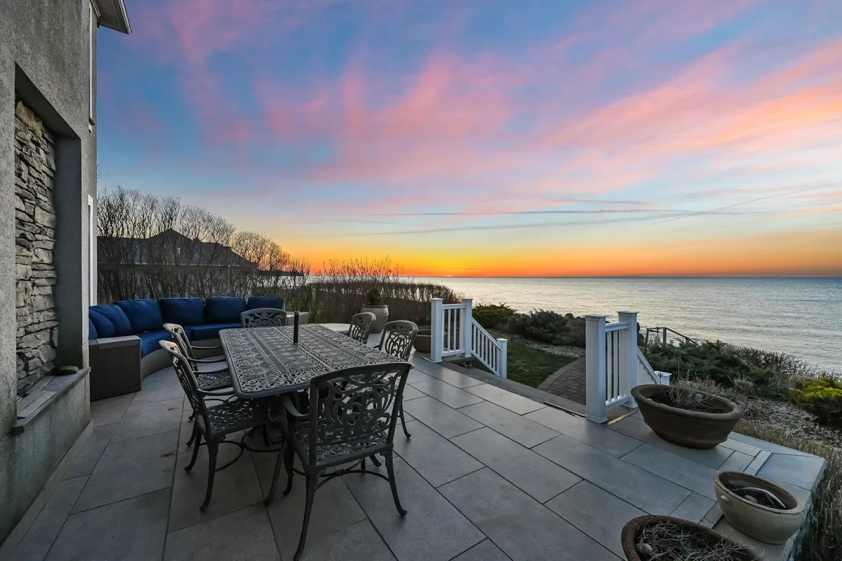 The Hamptons Real Estate | View 54985 Cr48 | Listing