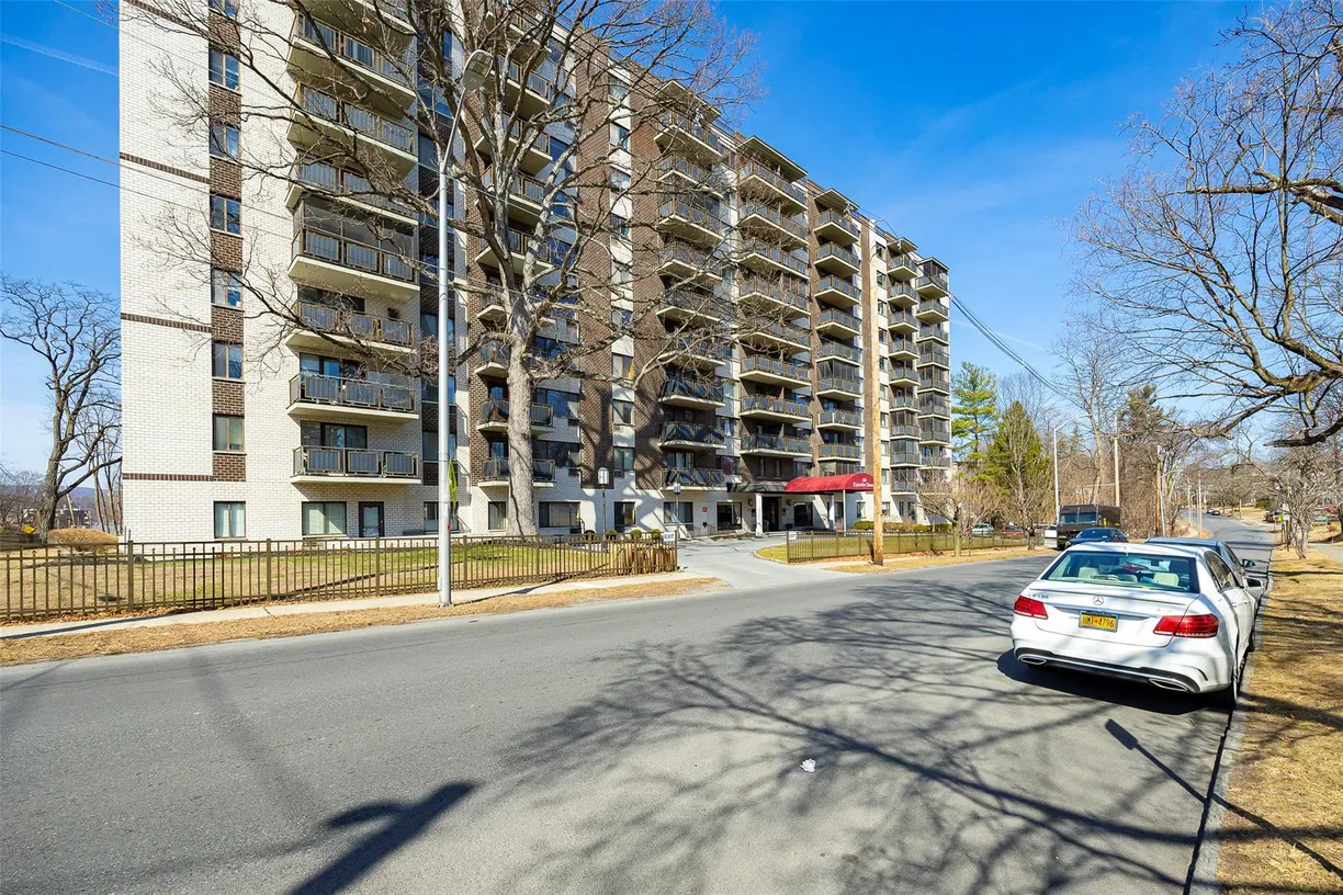Hudson Valley Real Estate | View 160 Academy Street, 2C | Listing