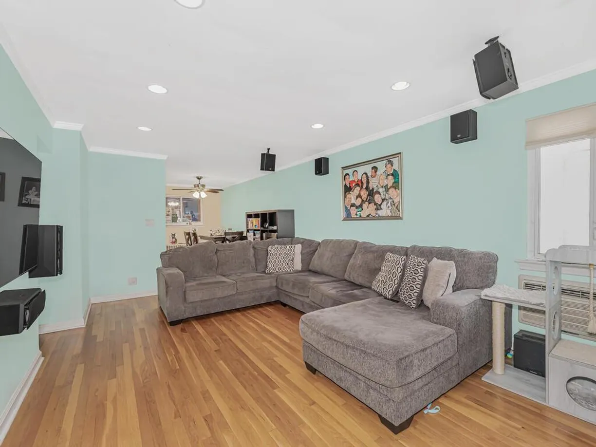 Westchester Real Estate | View 67 Shonnard Place | Listing