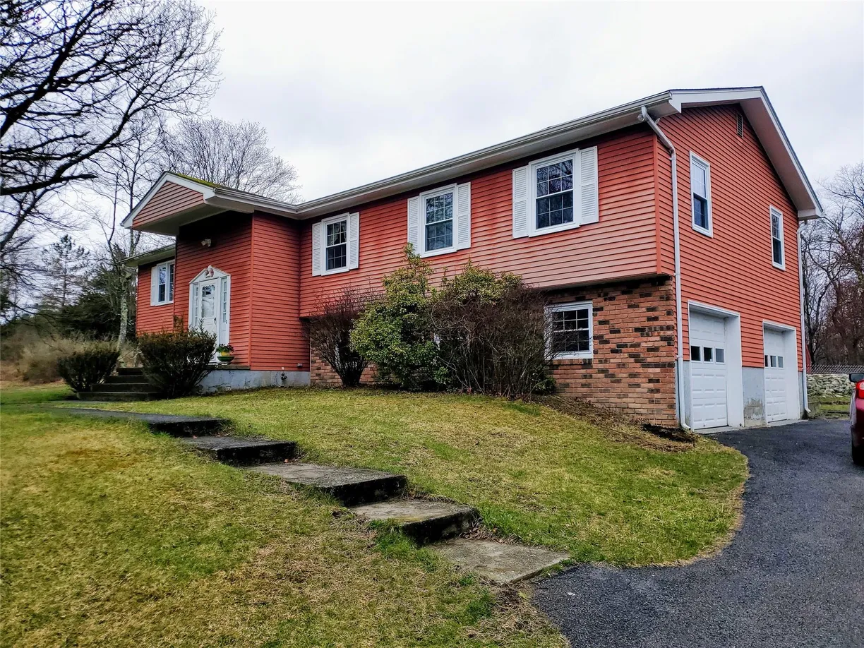 Hudson Valley Real Estate | View 21 Spruce Lane | 4 Beds, 2 Baths