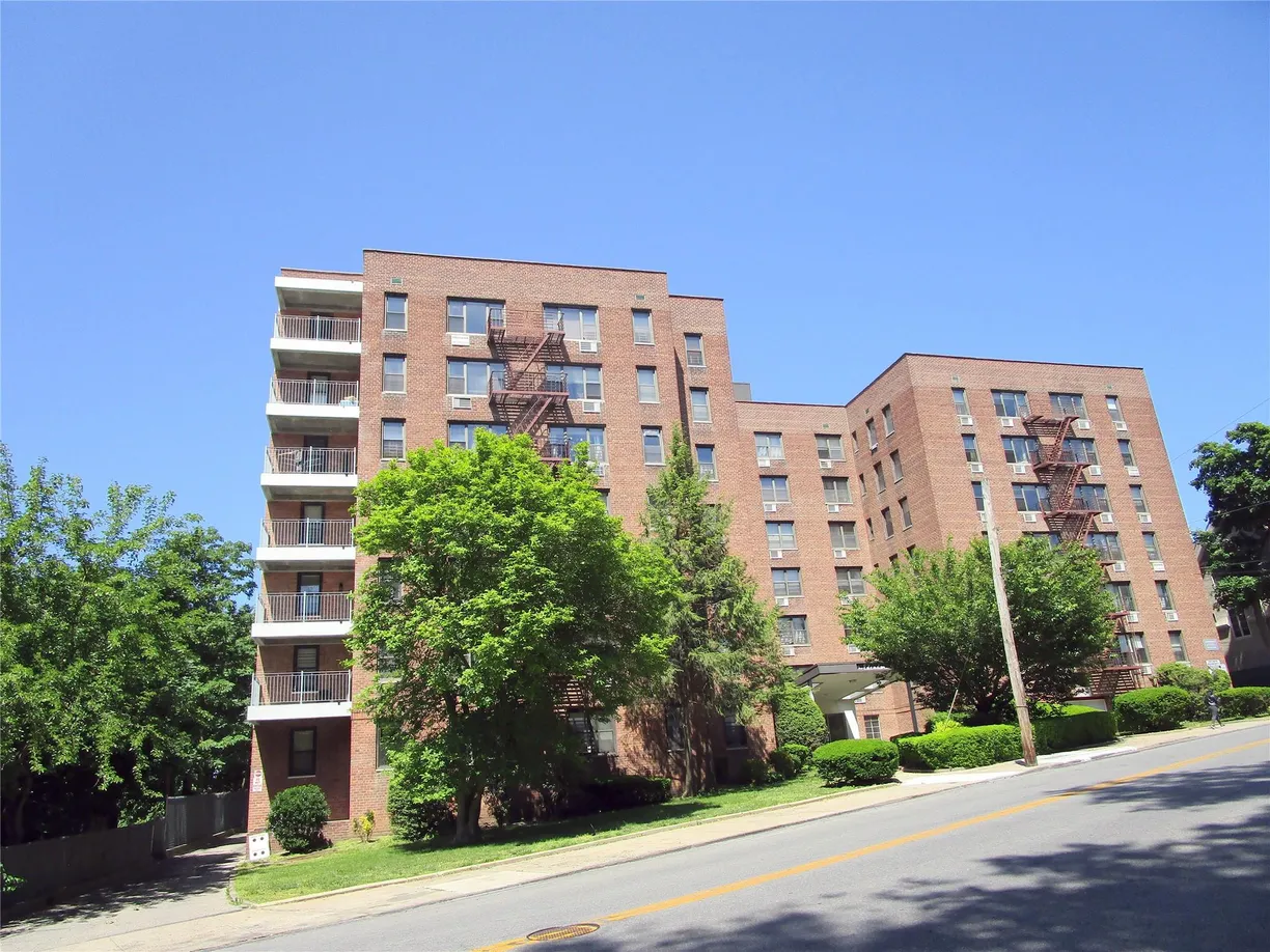 Westchester Real Estate | View 123 Valentine Lane, 1B | Listing