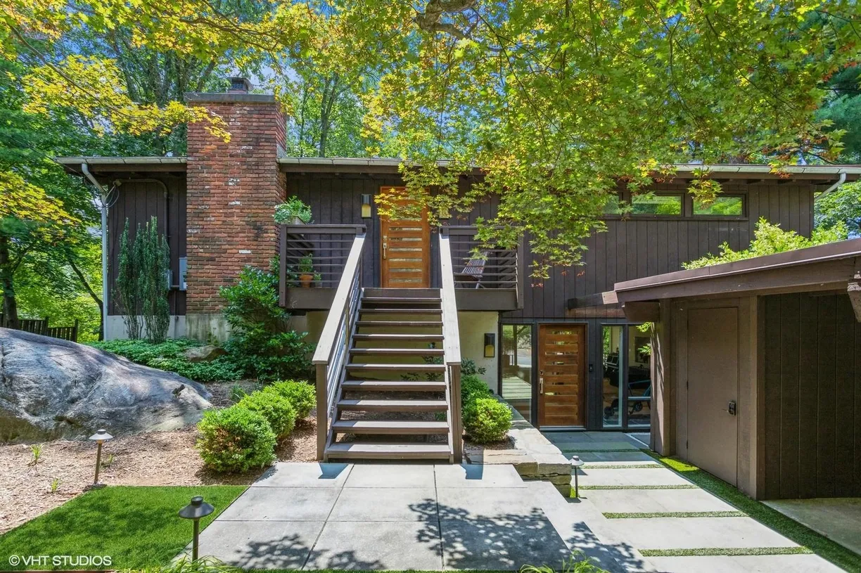 Westchester Real Estate | View 28 Mallard Rise | 4 Beds, 3 Baths