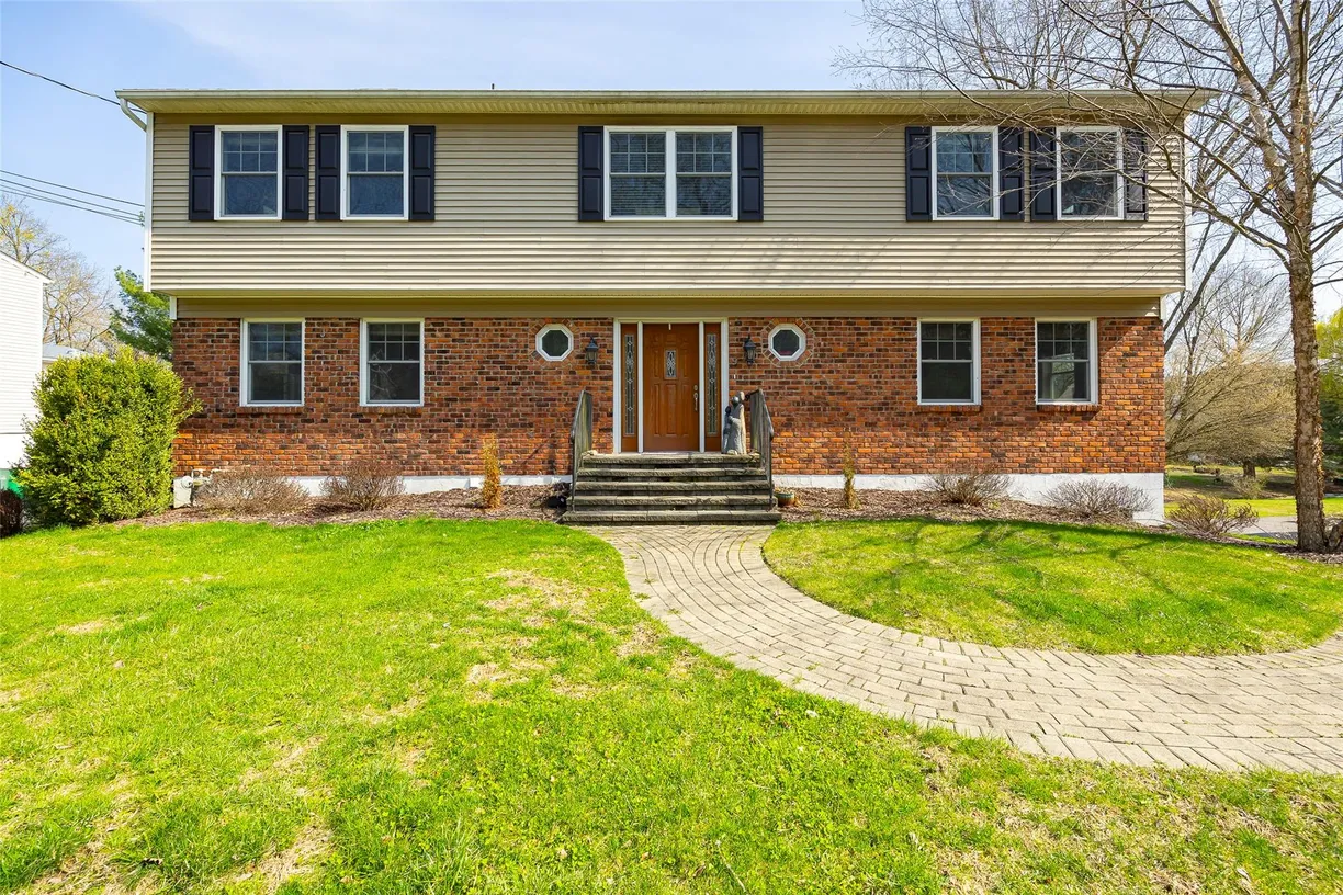 Hudson Valley Real Estate | View 9 Miron Drive | 5 Beds, 3 Baths