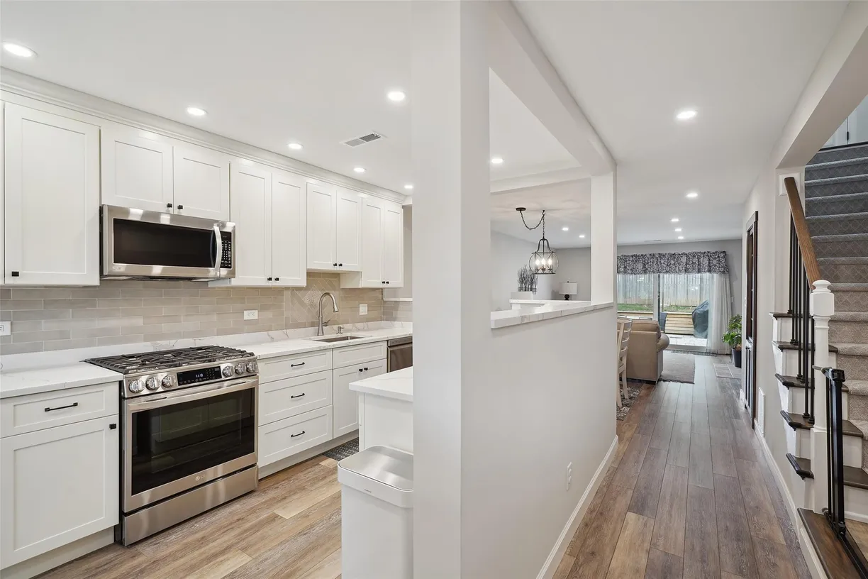 Westchester Real Estate | View 99 Sunfish Landing | 2 Beds, 2 Baths