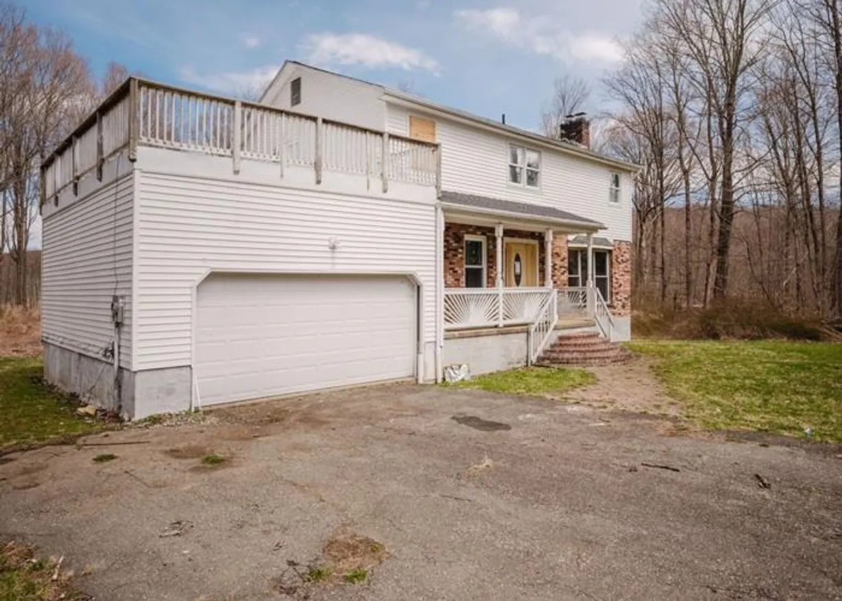 Hudson Valley Real Estate | View 27 Nathan Hale Drive | Listing