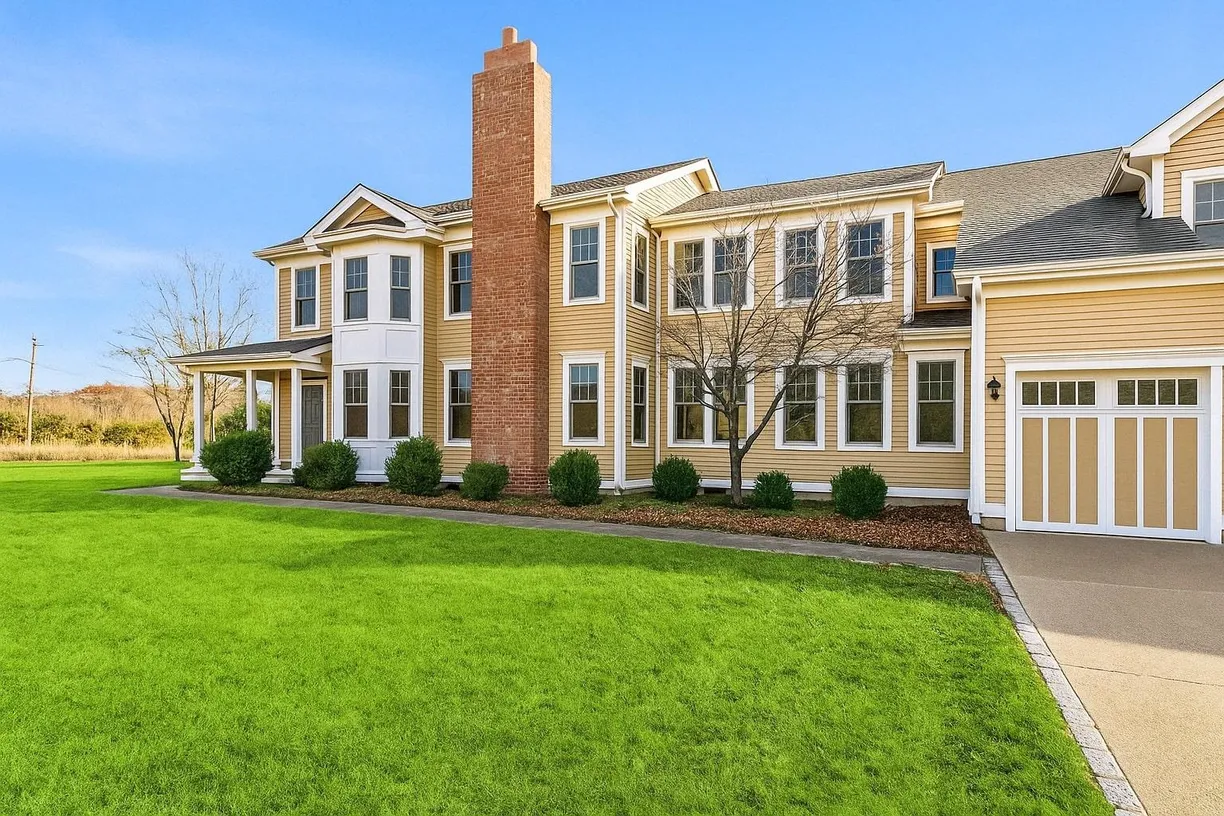 The Hamptons Real Estate | View 52 Brushy Neck Lane | 5 Beds, 5 Baths