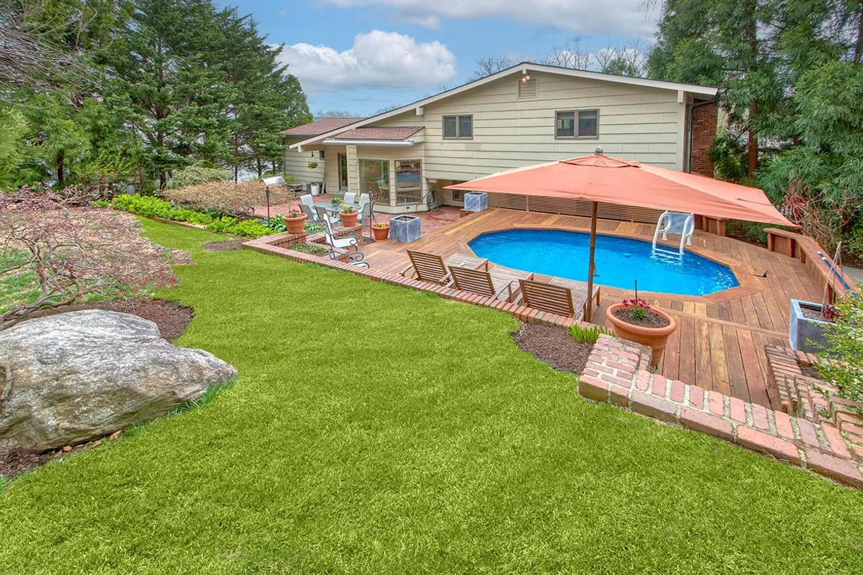 Westchester Real Estate | View 38 Stonewall Circle | 4 Beds, 3 Baths