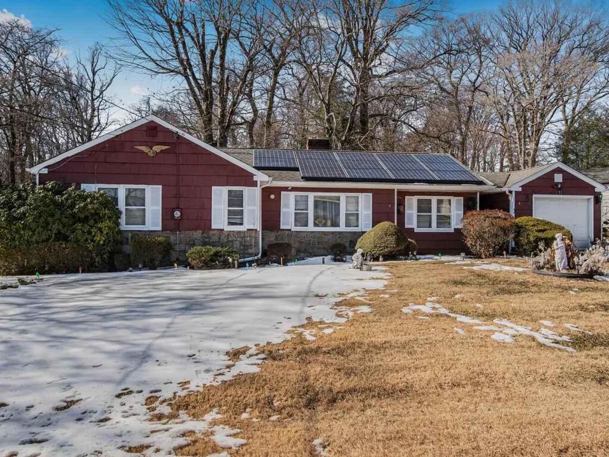 Westchester Real Estate | View 11 Kent Road | Listing