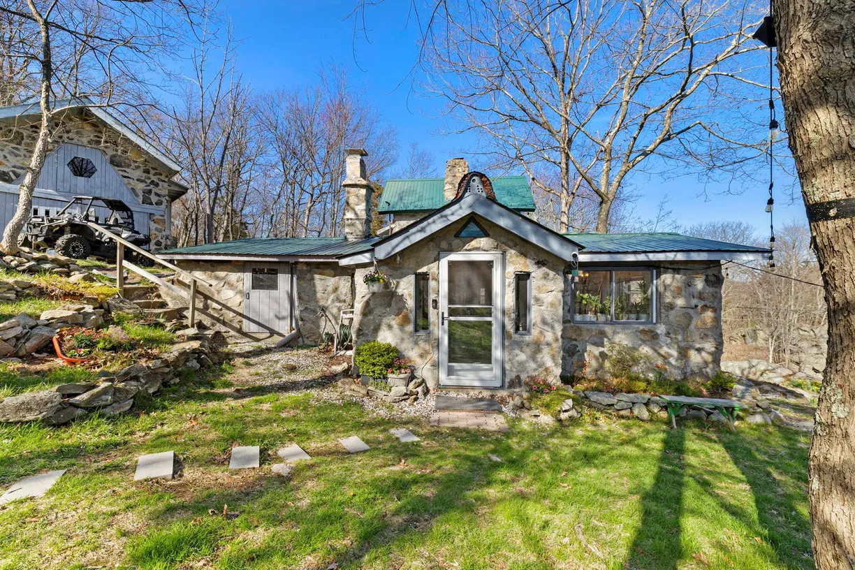 Hudson Valley Real Estate | View 63 Hortontown Hill Road | Listing