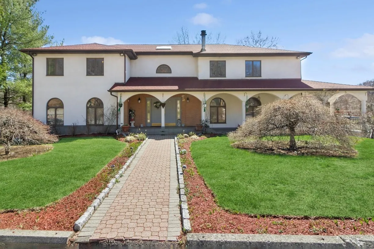 Westchester Real Estate | View 15 Horton Lane | 4 Beds, 2 Baths