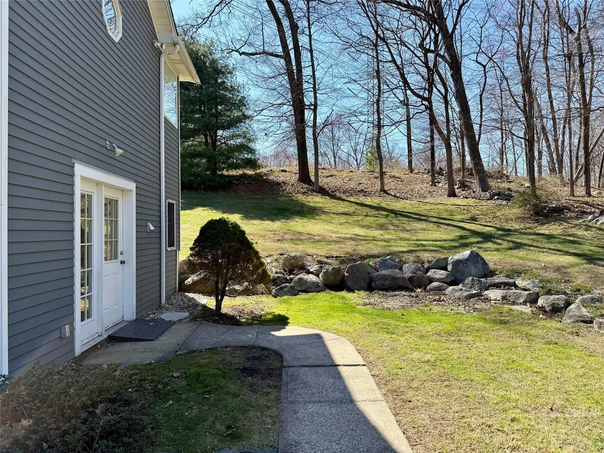 Westchester Real Estate | View 25 Valley Road | Listing