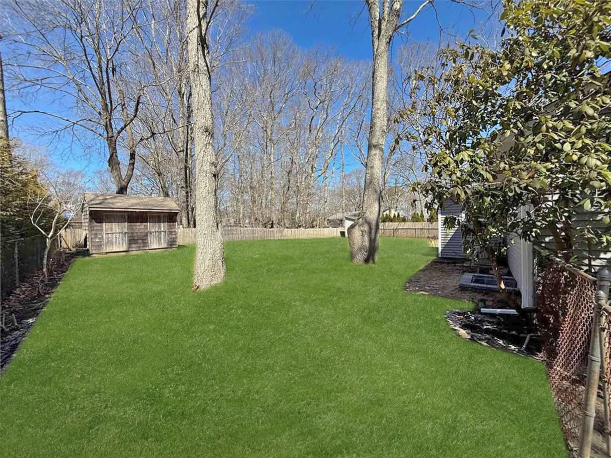 The Hamptons Real Estate | View 360 Westview Drive | Listing