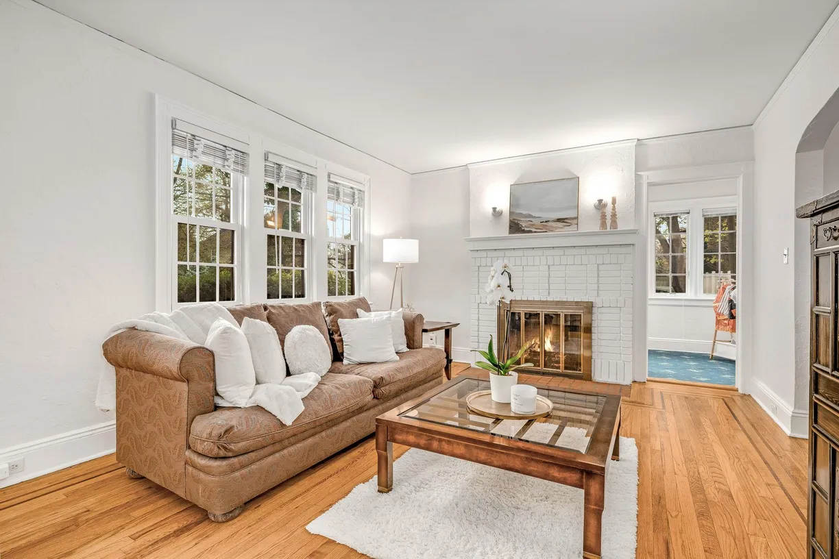 Westchester Real Estate | View 165 Lyons Road | Listing