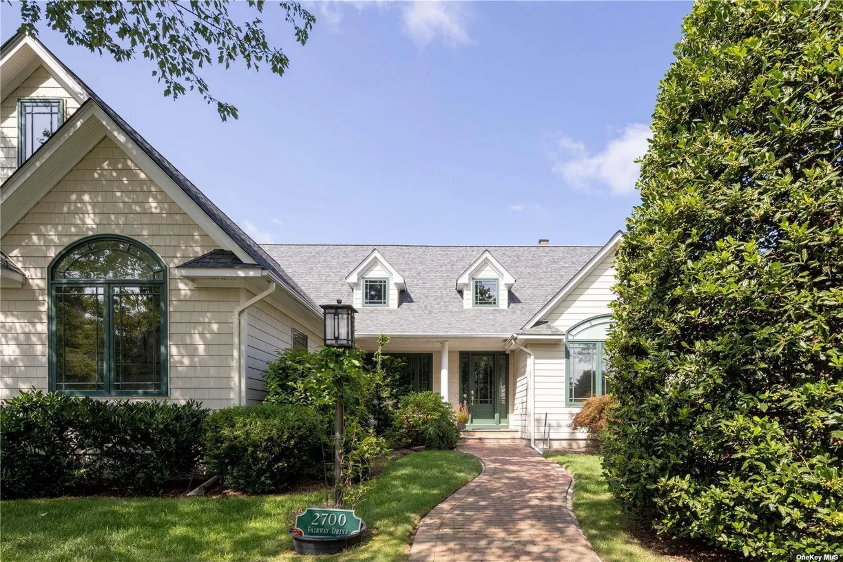 The Hamptons Real Estate | View 2700 Fairway Drive | Listing