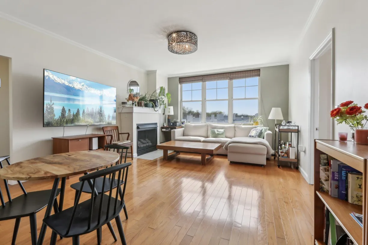 Westchester Real Estate | View 300 Mamaroneck Avenue, 831 | 2 Beds, 2 Baths