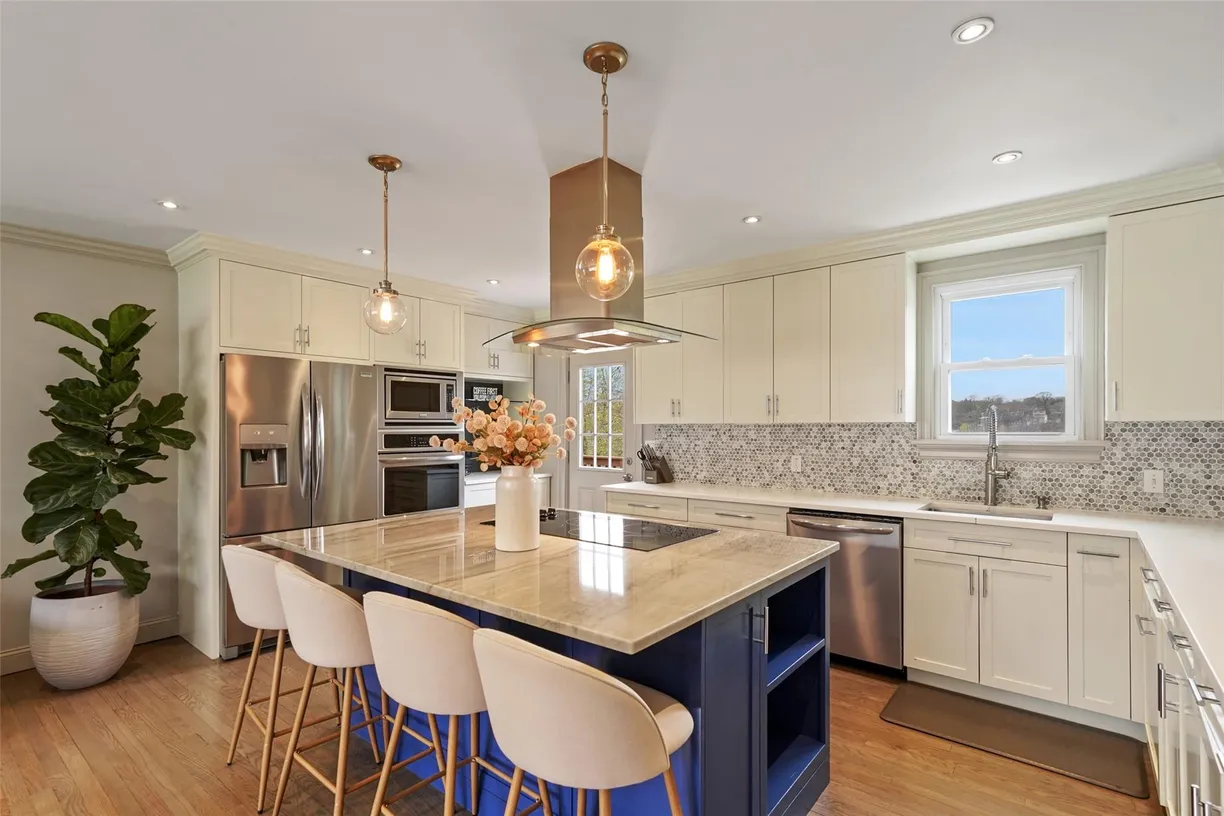 Westchester Real Estate | View 4 Perry Avenue | Listing