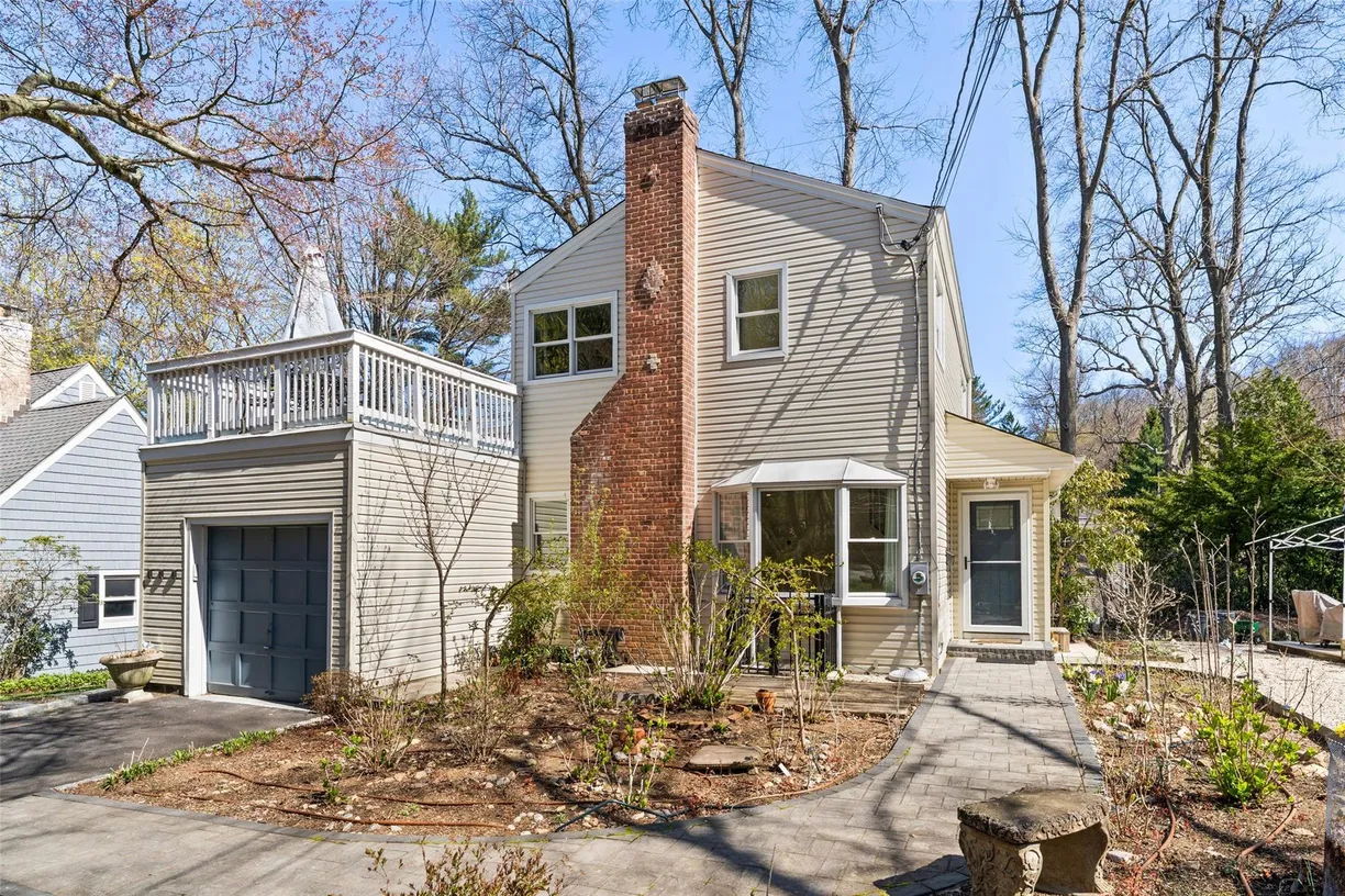 Westchester Real Estate | View 215 Benedict Avenue | 3 Beds, 2 Baths