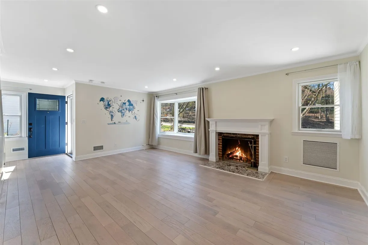 Westchester Real Estate | View 215 Benedict Avenue | Listing