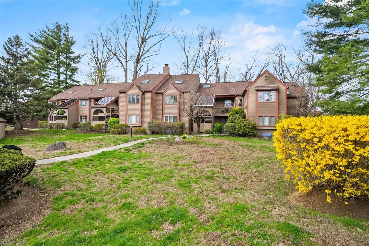 Westchester Real Estate | View 103 Eagle Bay Drive | Listing